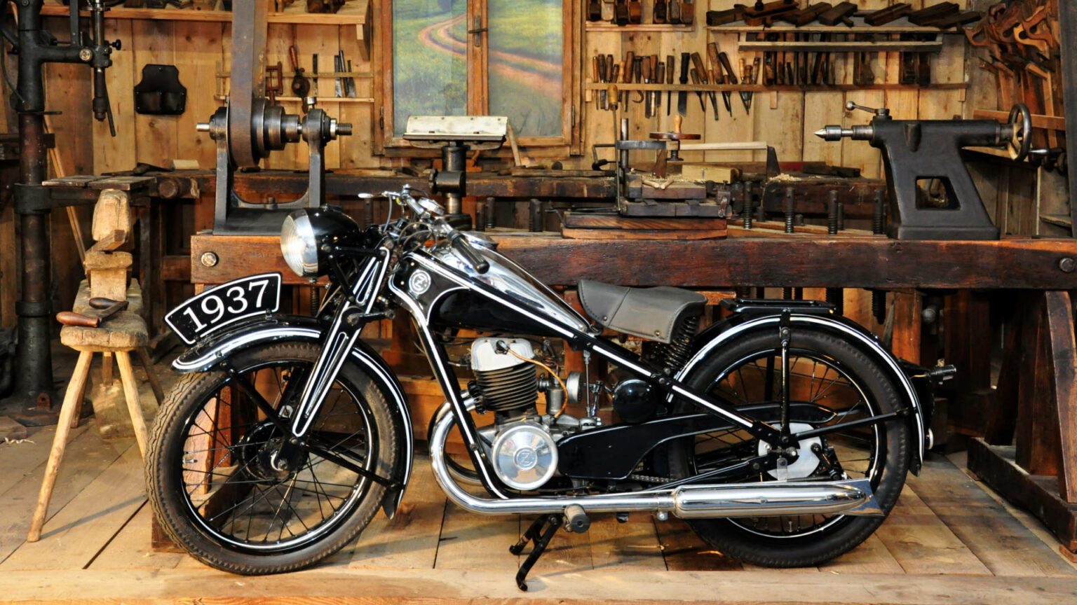 ČZ 350, rv 1937 – muzeumradovesnice.cz