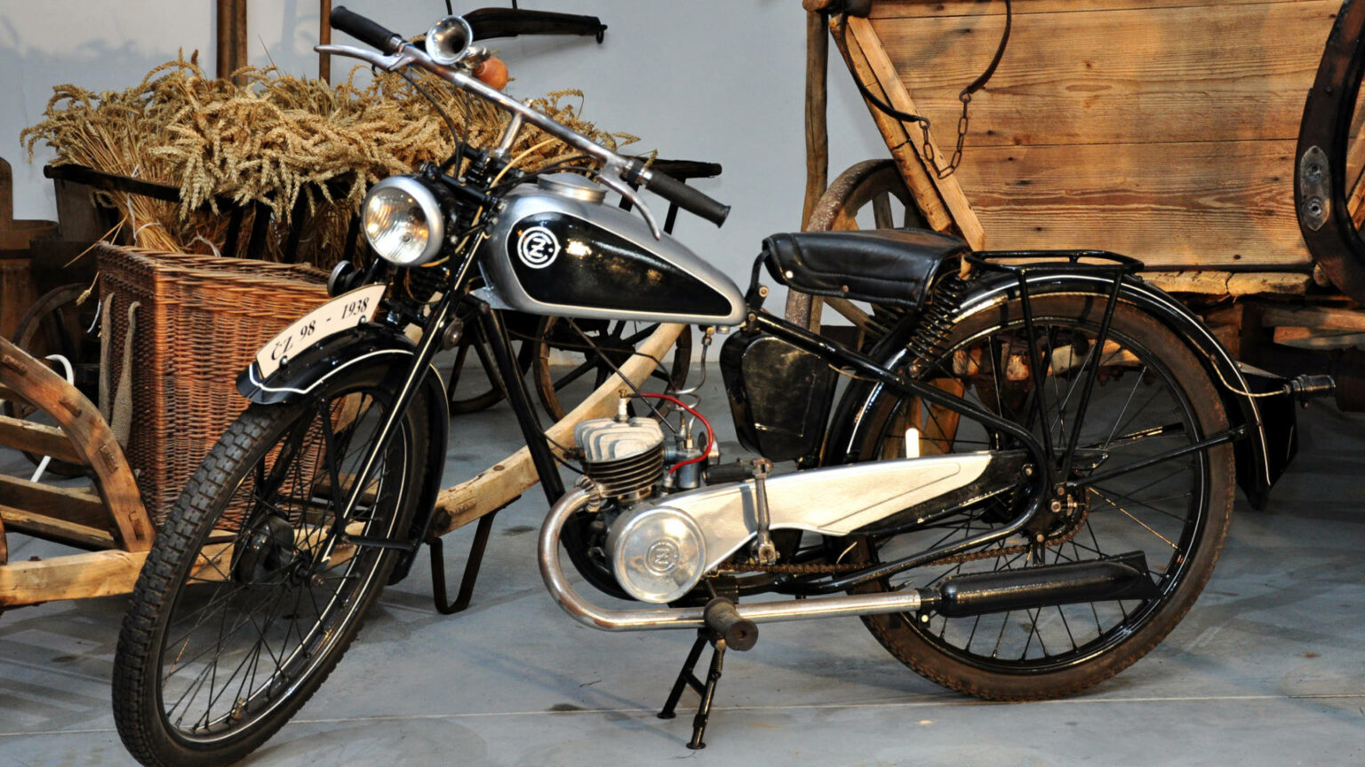 ČZ 98, rv 1936 – muzeumradovesnice.cz