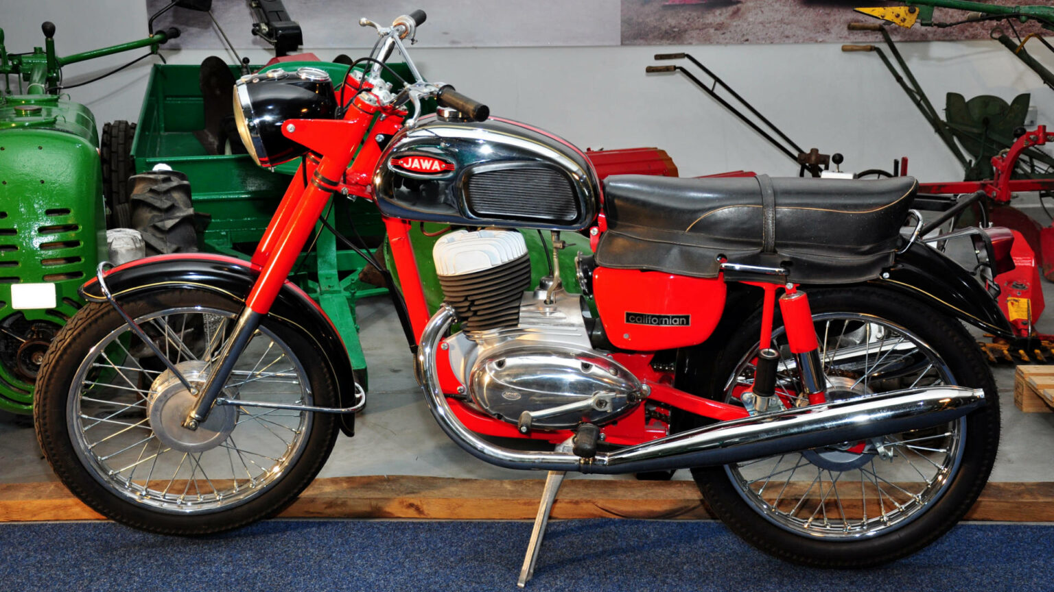 Jawa 250 Calirornia, rv 1968 – muzeumradovesnice.cz