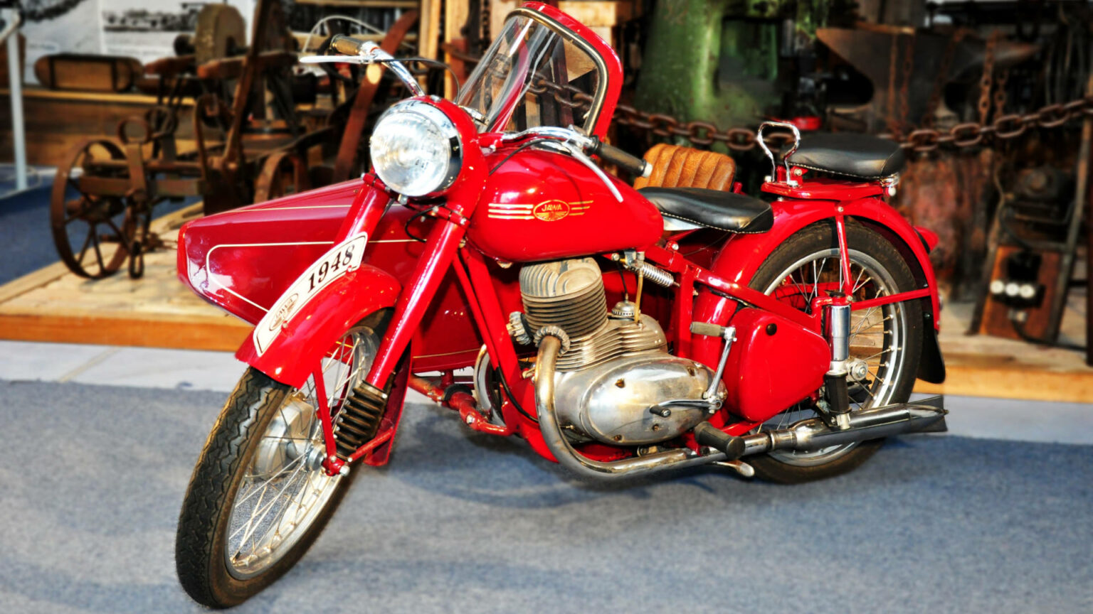 Jawa 250 pérák + sidecar, rv 1952 – muzeumradovesnice.cz