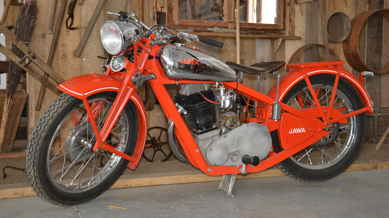 Jawa 350 OHV, rv 1936 – muzeumradovesnice.cz
